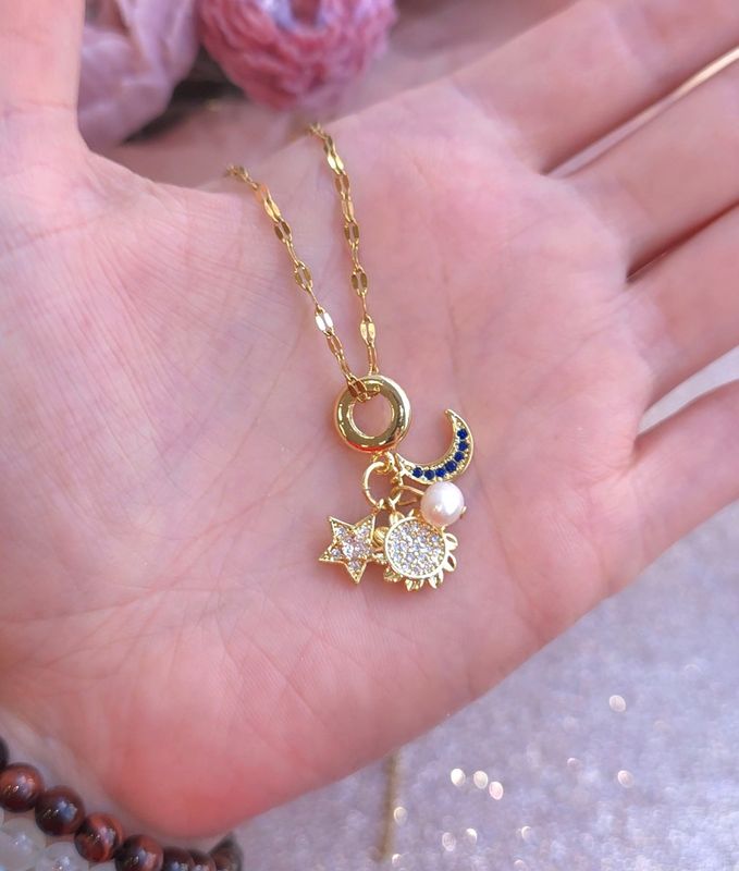 Pendentif Lune/Soleil/Étoile - Perle de Culture 