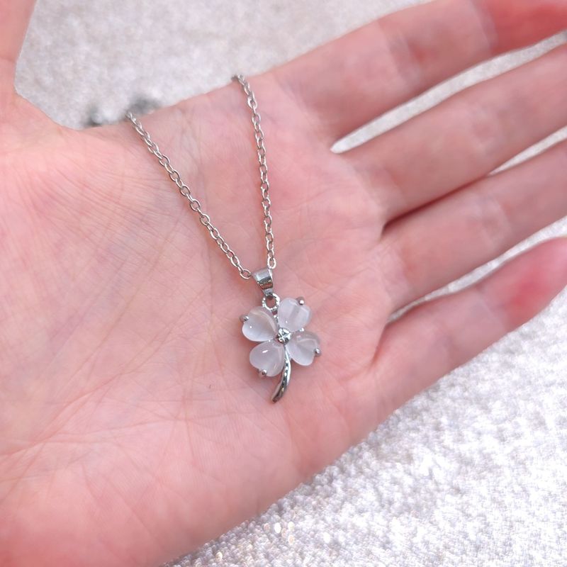 Pendentif Trèfle Sélénite Acier inoxydable + Chaîne Acier inoxydable