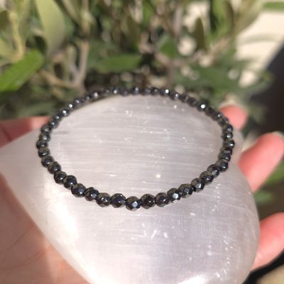 Bracelet Hématite Facetté ø4