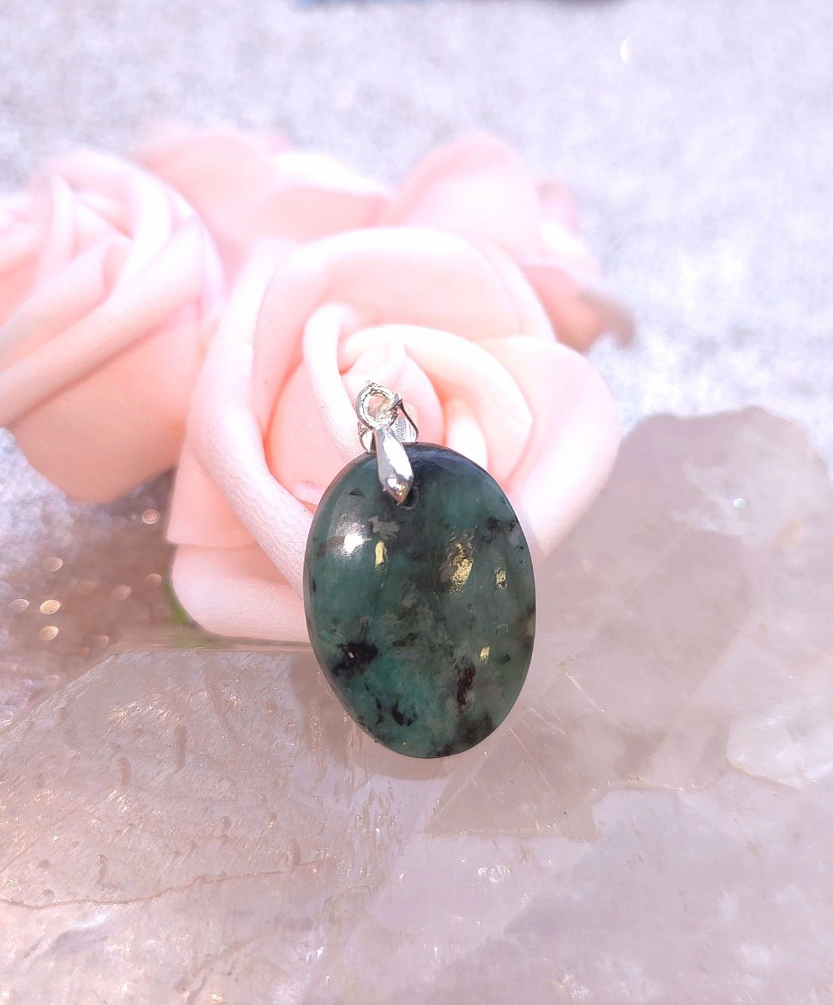 Emeraude pendentif  ovale