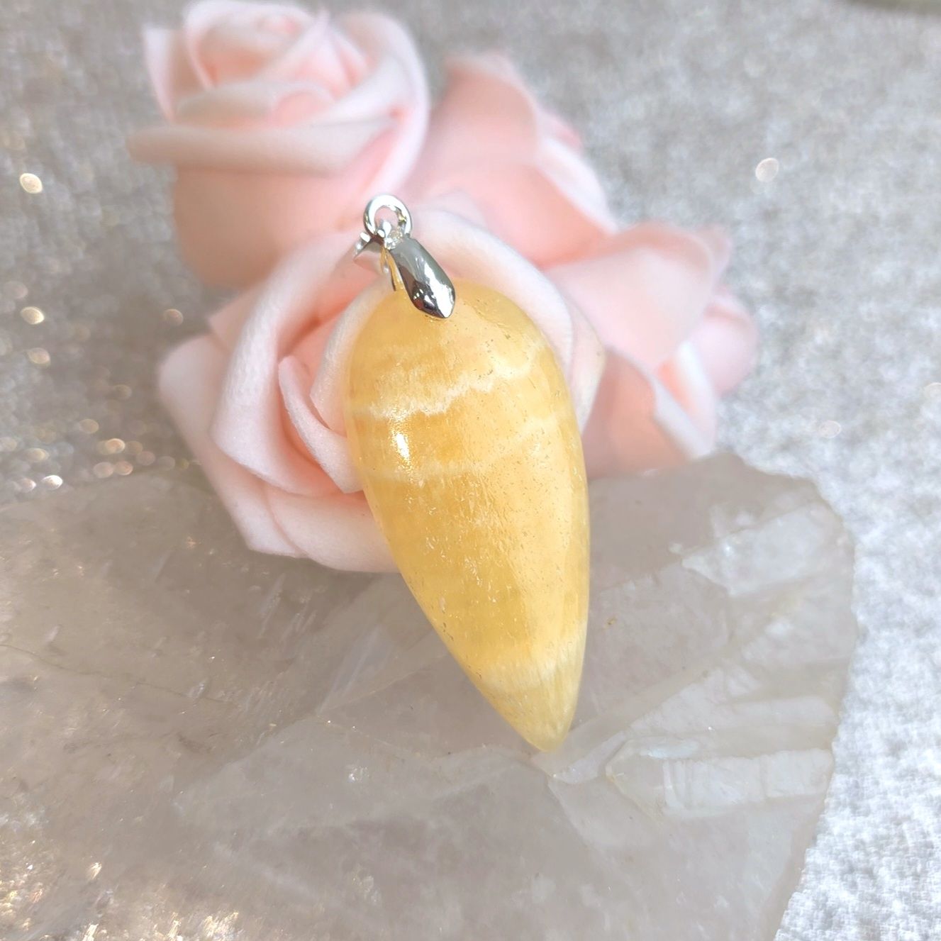 Aragonite jaune goutte