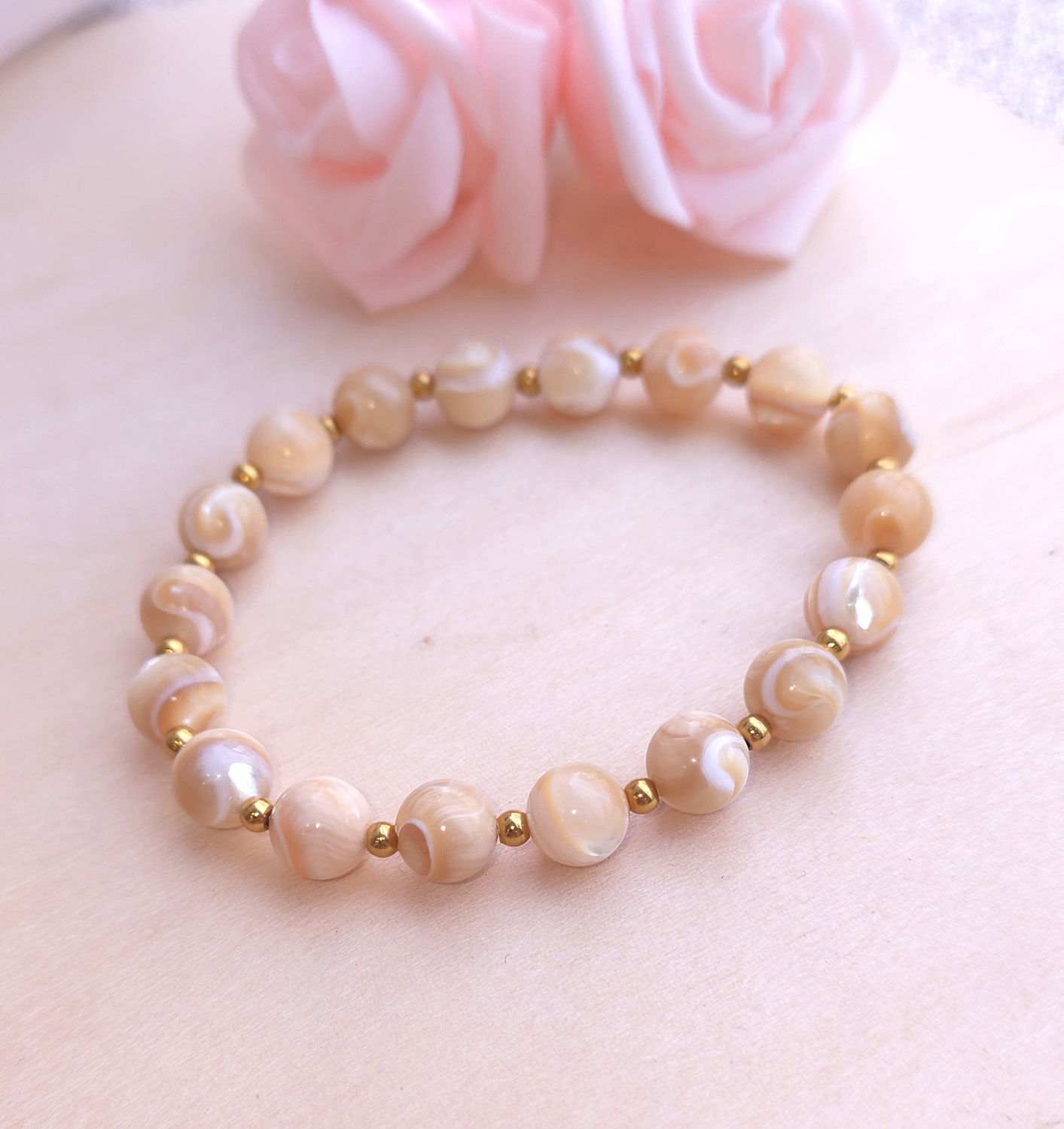 Bracelet Coquillage et Nacre Opalisée ø8