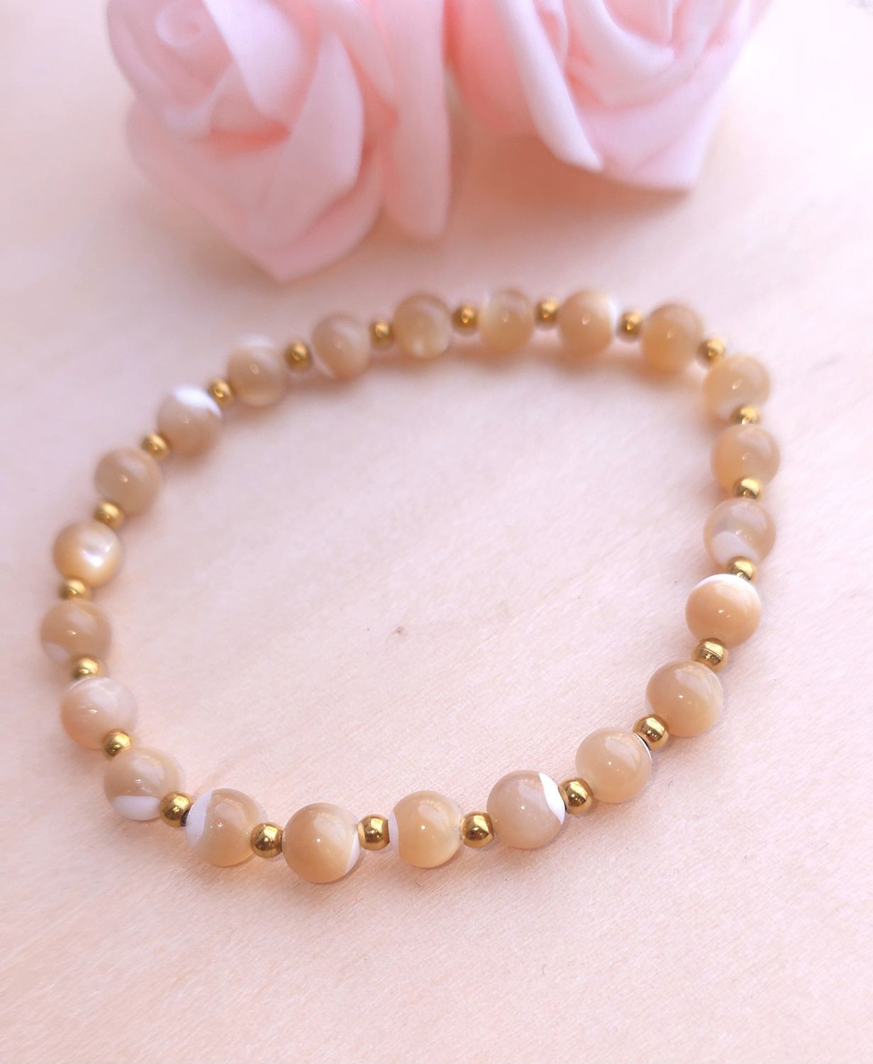 Bracelet Coquillage et Nacre Opalisée ø6