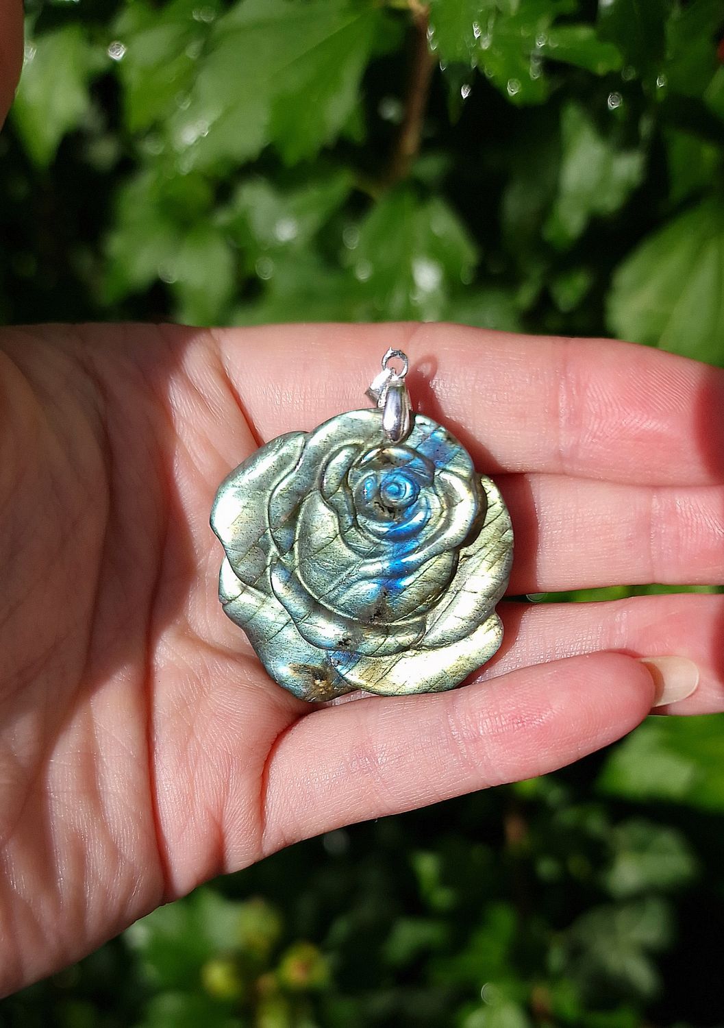 179.Labradorite Forme Rose n°2