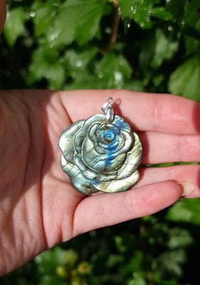 179.Labradorite Forme Rose n°2