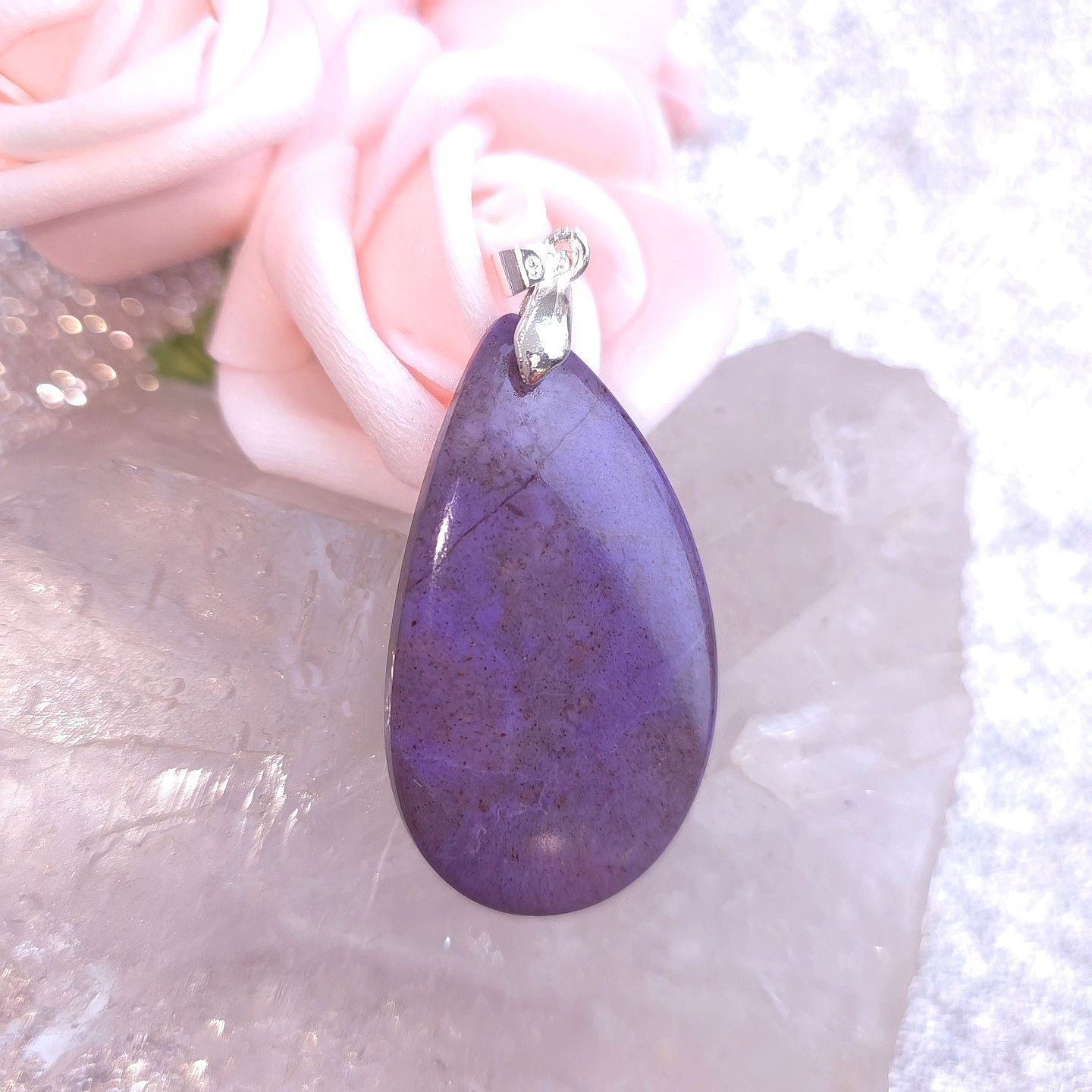 94 .pendentif Jade lavande n°4