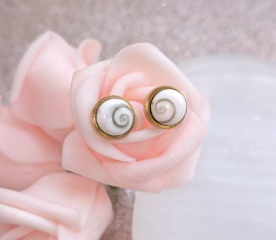 Boucle Bouton • Oeil de Sainte Lucie