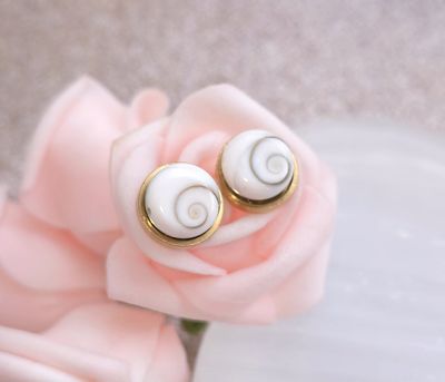 Boucle Bouton • Oeil de Sainte Lucie
