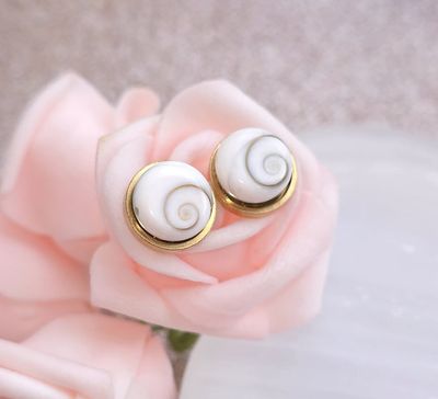 Boucle Bouton • Oeil de Sainte Lucie