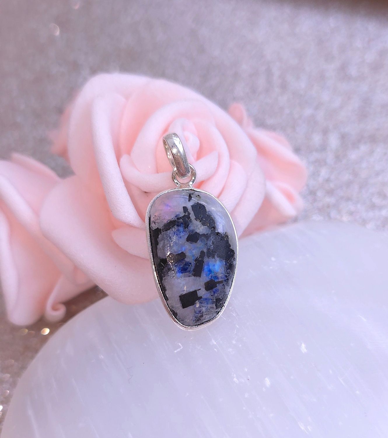 111. Pierre de lune blanche et tourmaline - Monture Argent n°2