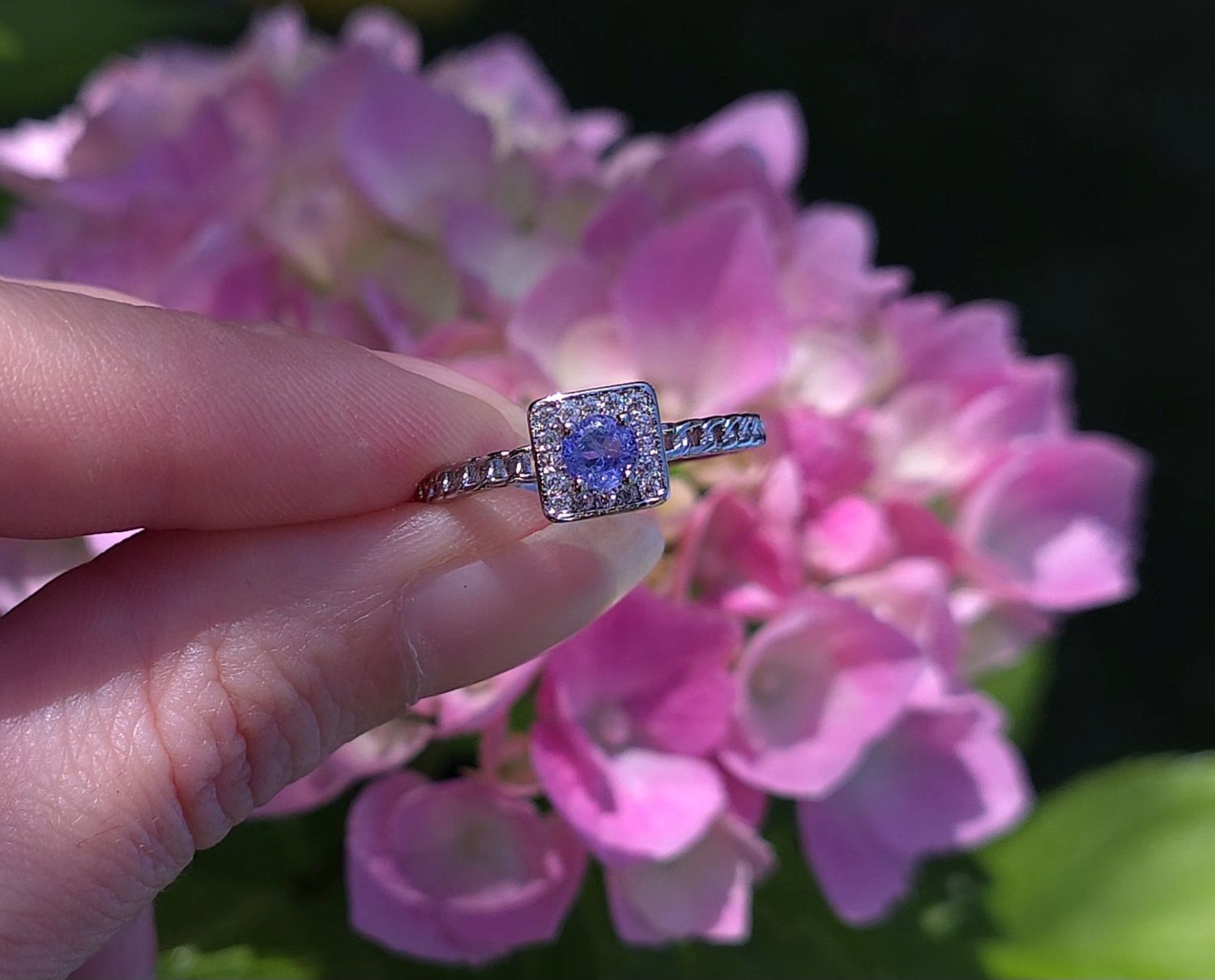 156.Bague Tanzanite Bleue Carré