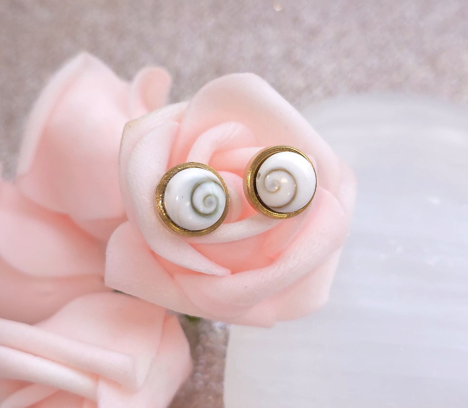 Boucle Bouton • Oeil de Sainte Lucie