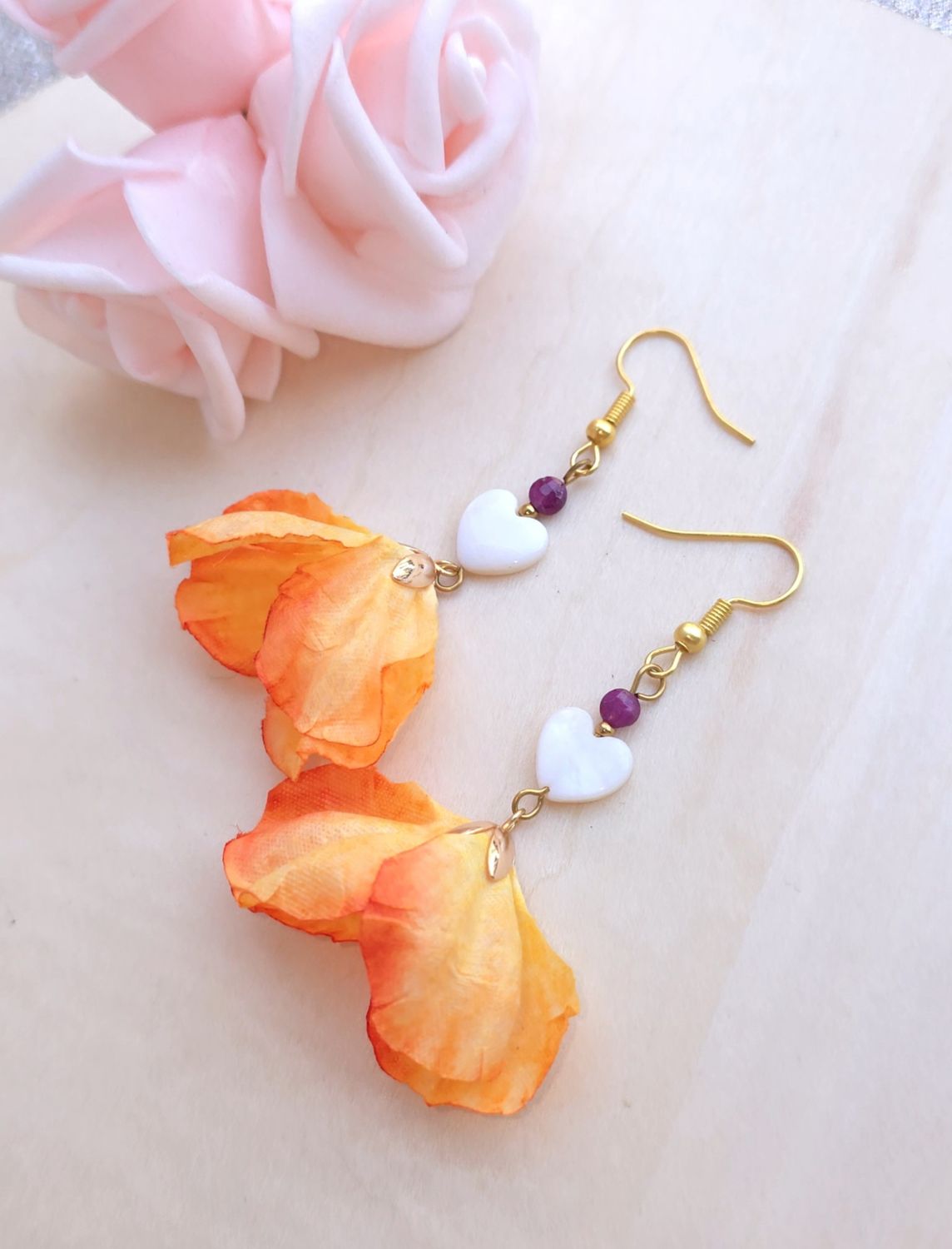Boucle Fleur • Rubis/Coeur Nacre