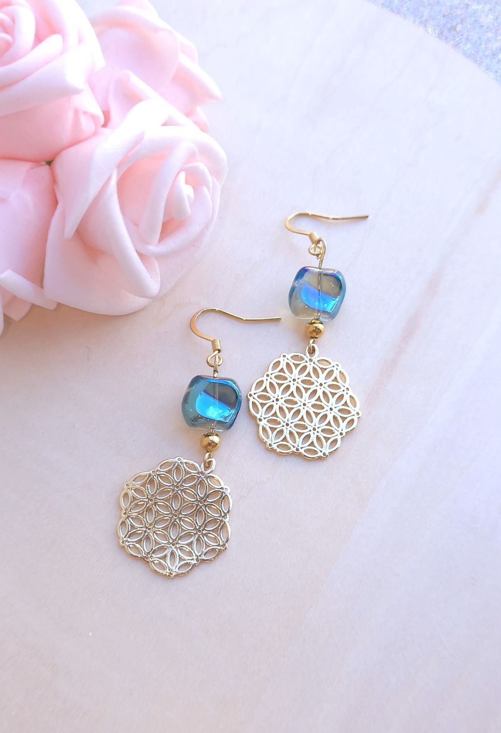 Boucle Aqua aura/Fleur de vie (Unique)
