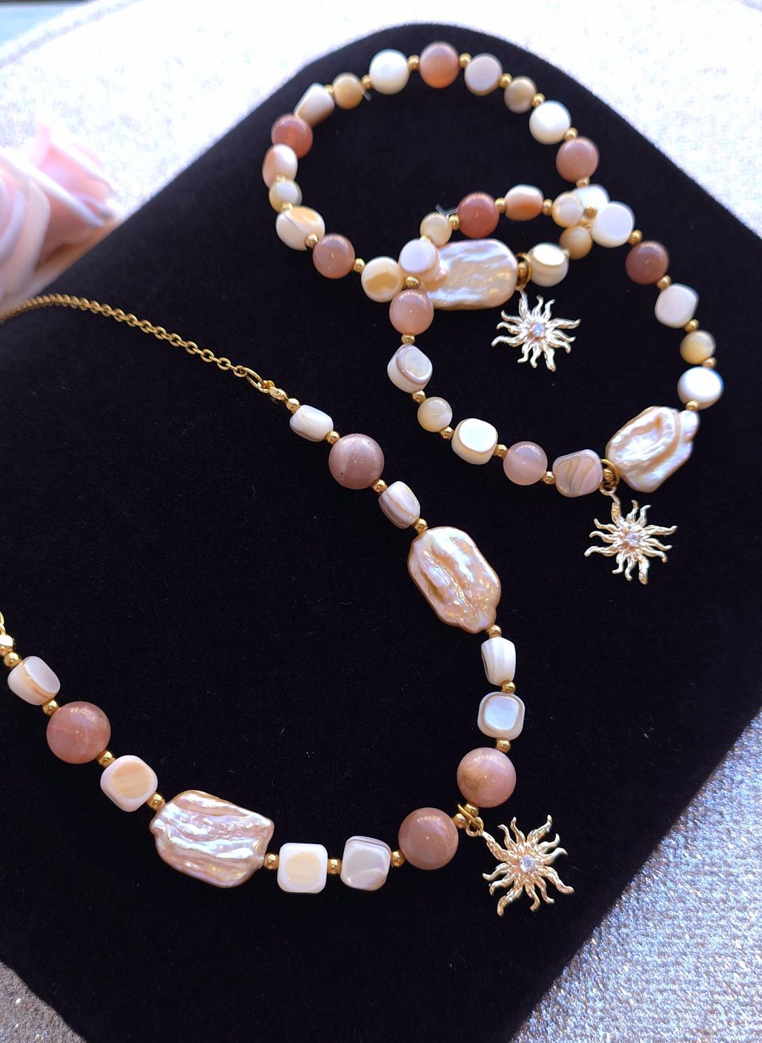 Bracelet Création • Nacre/ Perle de culture/Pierre de Lune