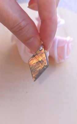 Labradorite feu n°2.10