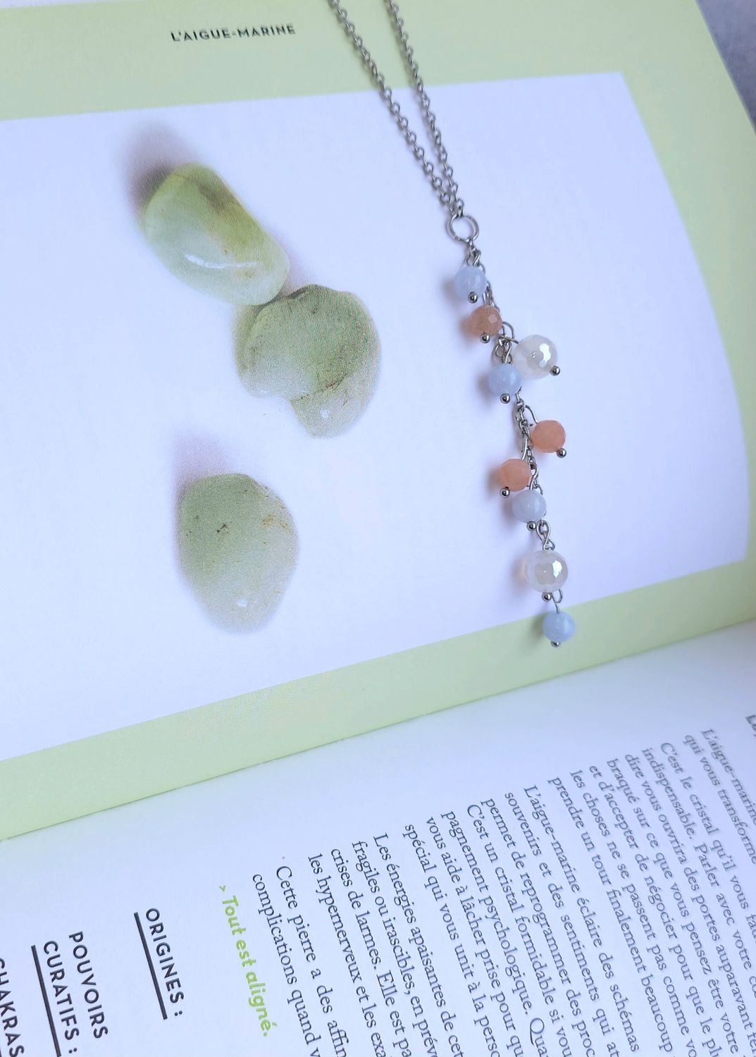 Collier Cascade de perle • Aigue marine, pierre de lune pêche et Agate blanche 