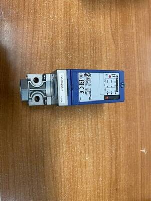 Bauer Part 087 7736 Pressure Switch