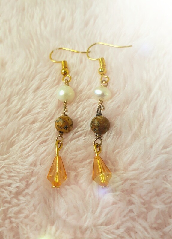 Gold Plated Ocean Pearl Acrylic Crystal Beads Earrings