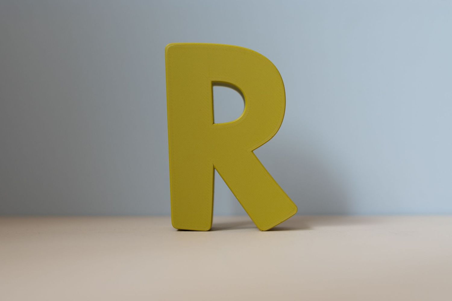 Buchstabe zum Aufhängen "R" pistazie