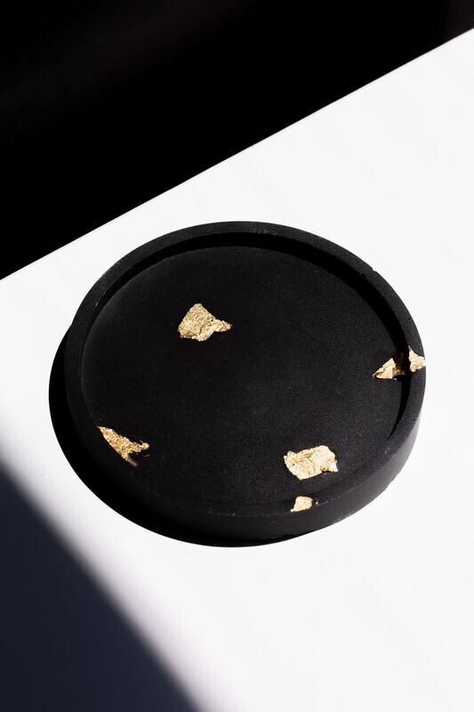 round trays