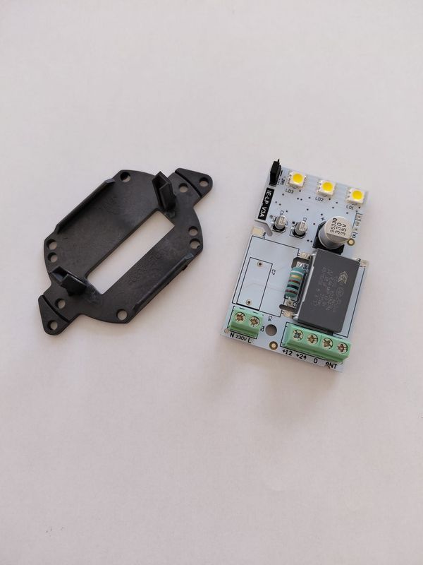 SCHEDA LAMPEGGIANTE  A LED UNIVERSALE 12/24/220V