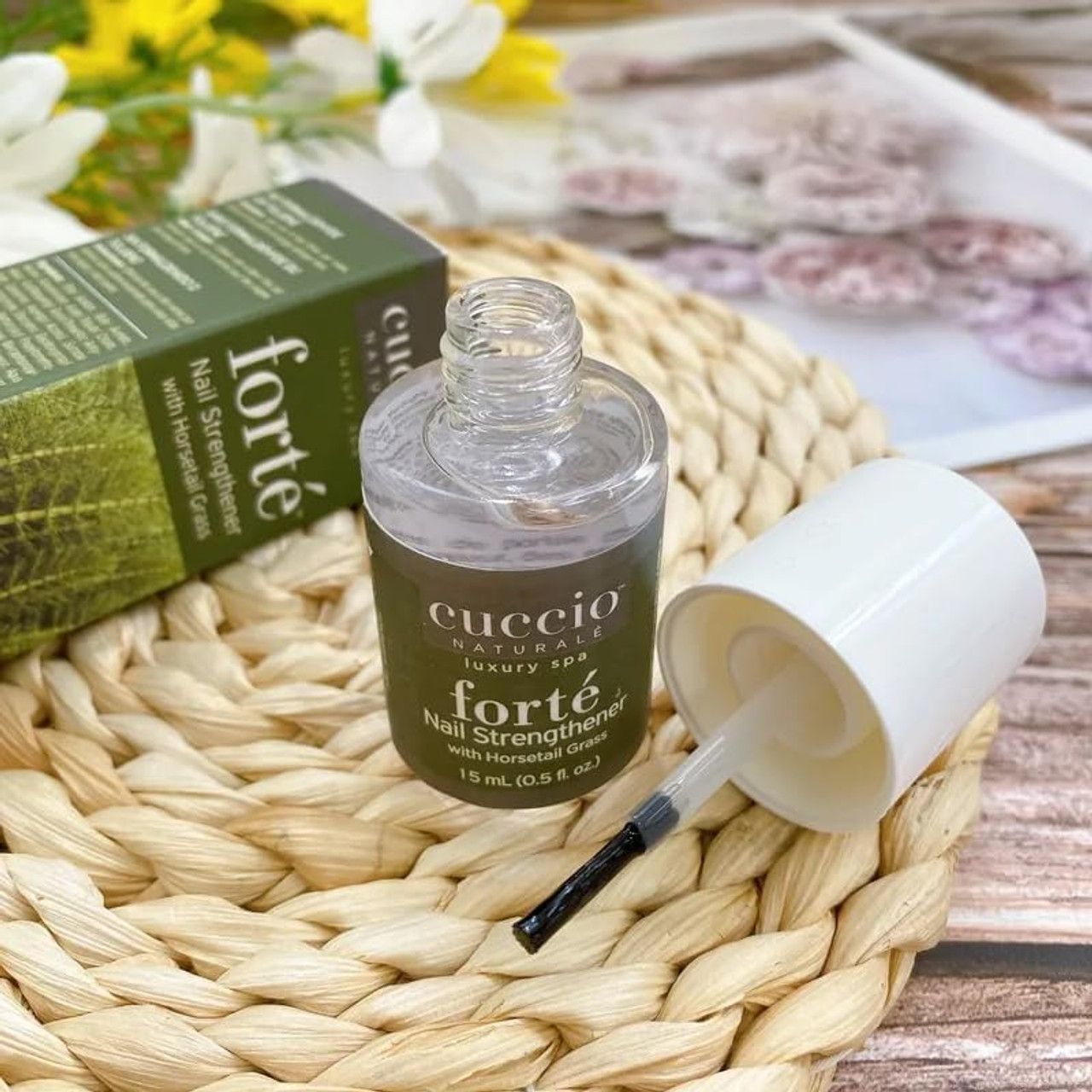 Cuccio Naturale Forte Nail Strengthener 15 ml
