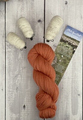 Hand Dyed White Gum Wool - 5 Ply