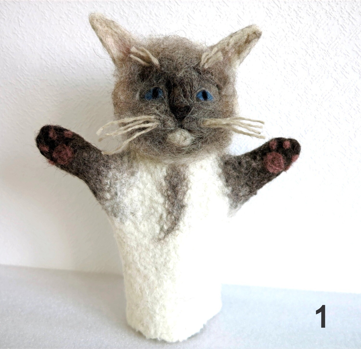 Cat hand puppets - Handmade from wool