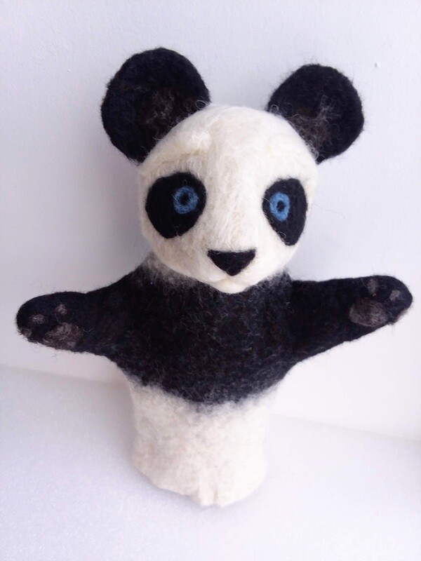 Exotic animal puppets - Handmade from wool
