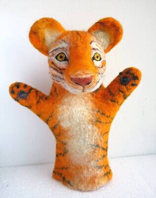 Exotic animal puppets - Handmade from wool