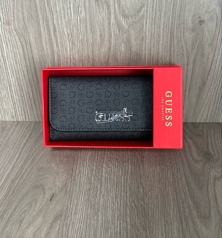 Cartera Guess