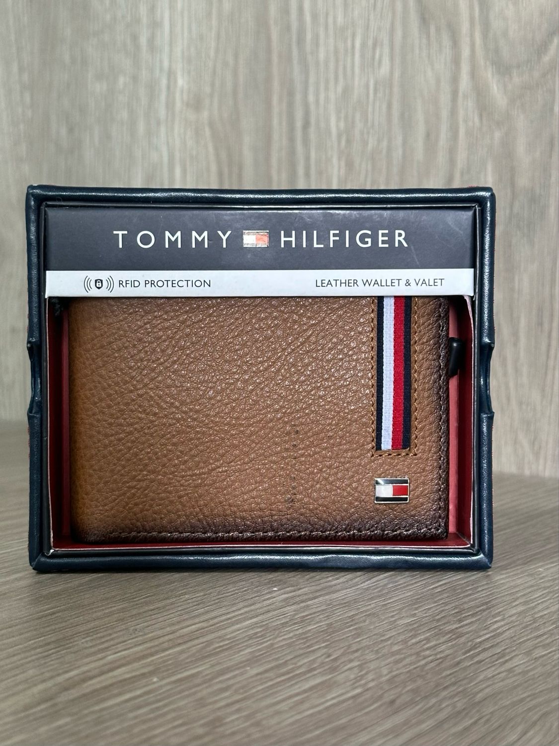 Cartera Tommy Hilfiger