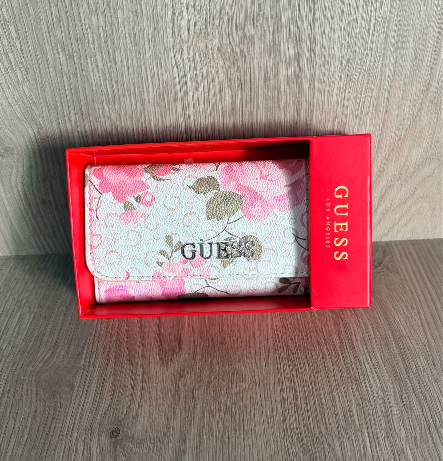 Cartera Guess