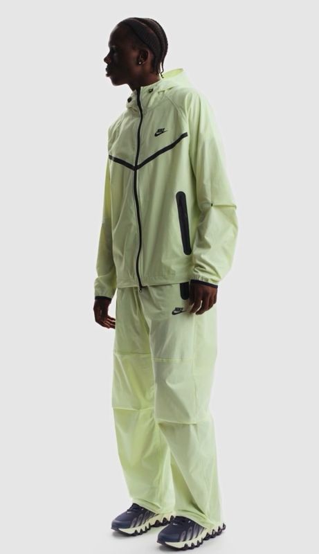 Set sudadera y pantalón Tech