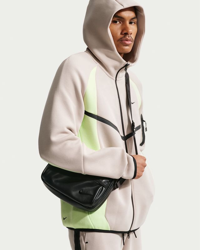 Sudadera Nike Tech