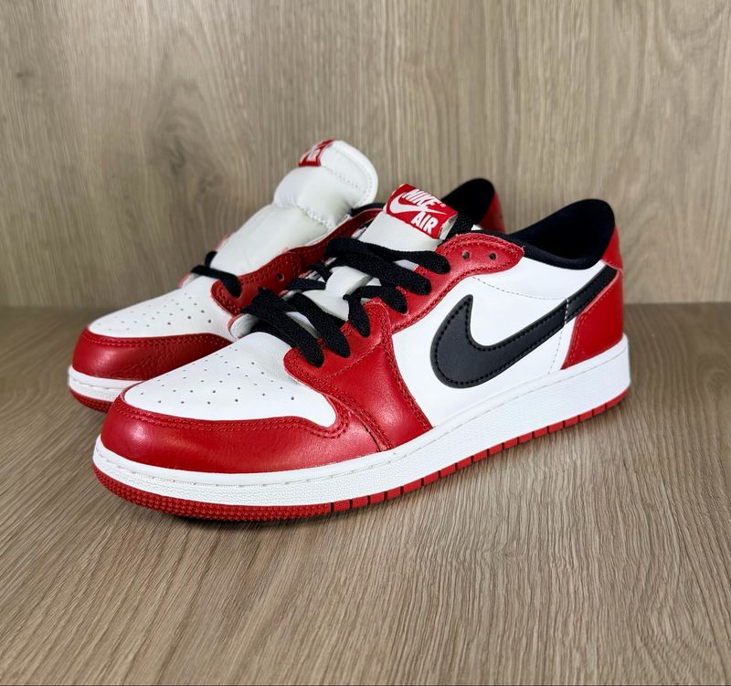 Jordan 1 low Chicago