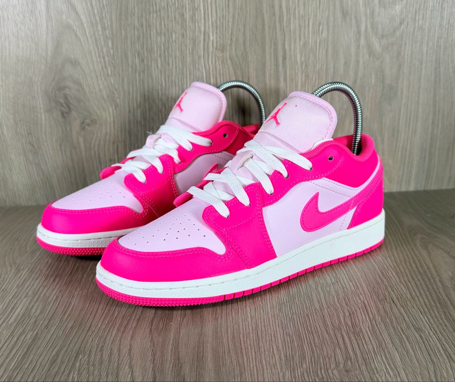Jordan 1 Low Valentine’s Day