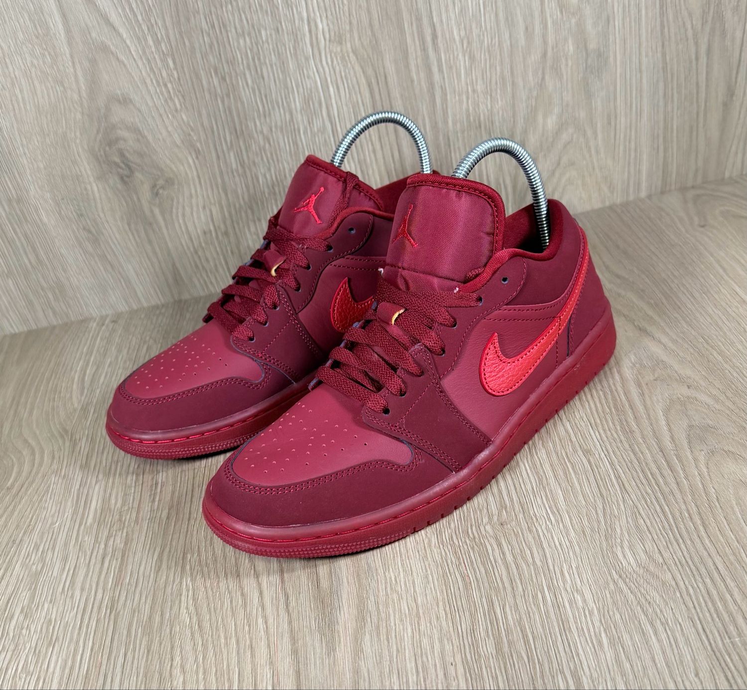 Air Jordan 1 Low SE Valentines day