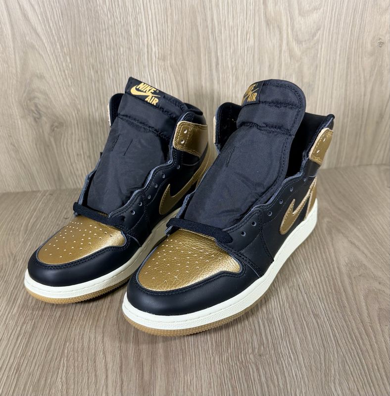 Jordan 1 High Metallic gold