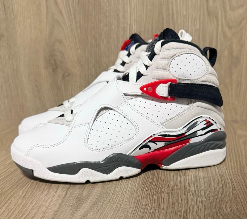 Jordan retro 8 Bugs Bunny