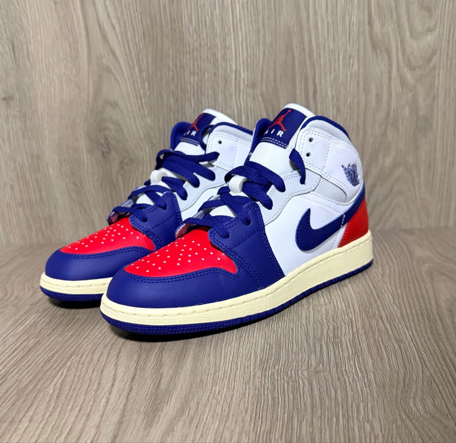 Air Jordan 1 Mid Rare