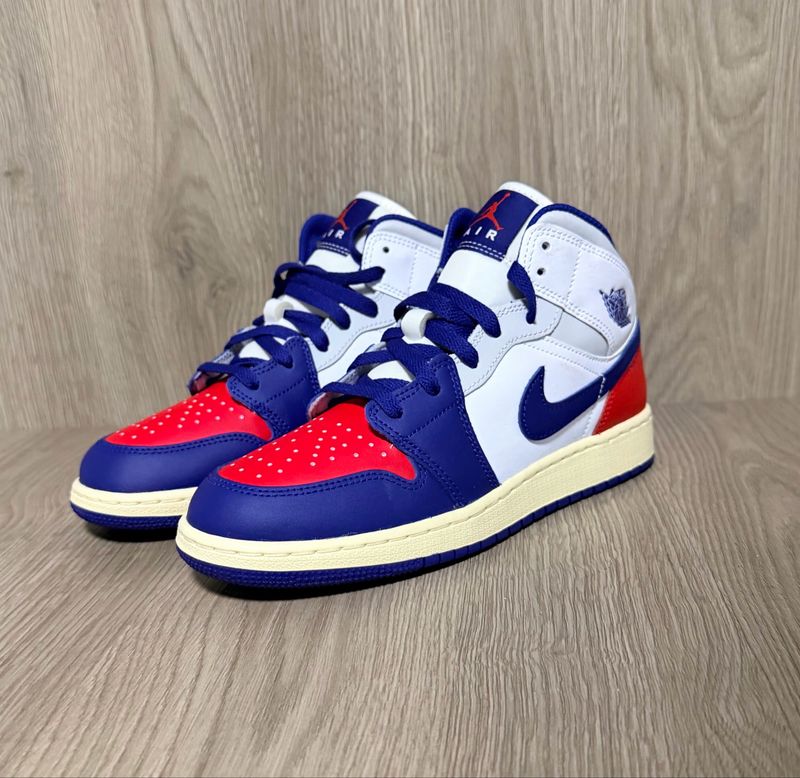 Air Jordan 1 Mid Rare