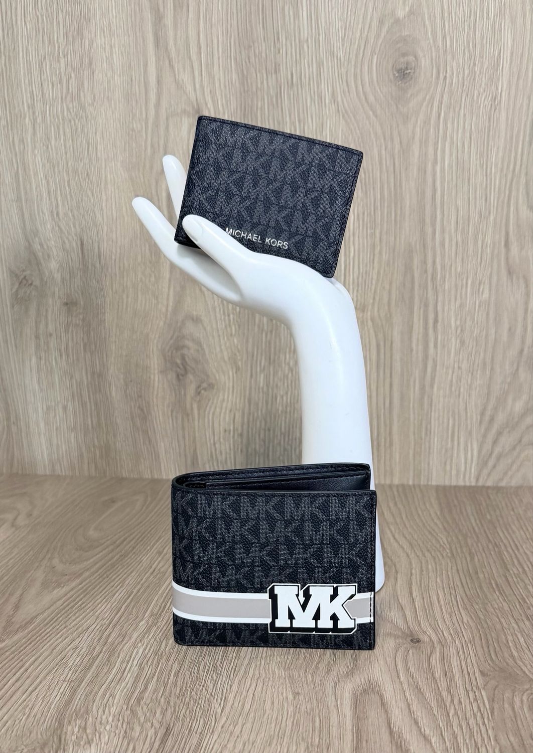 Cartera y tarjetero Michael Kors
