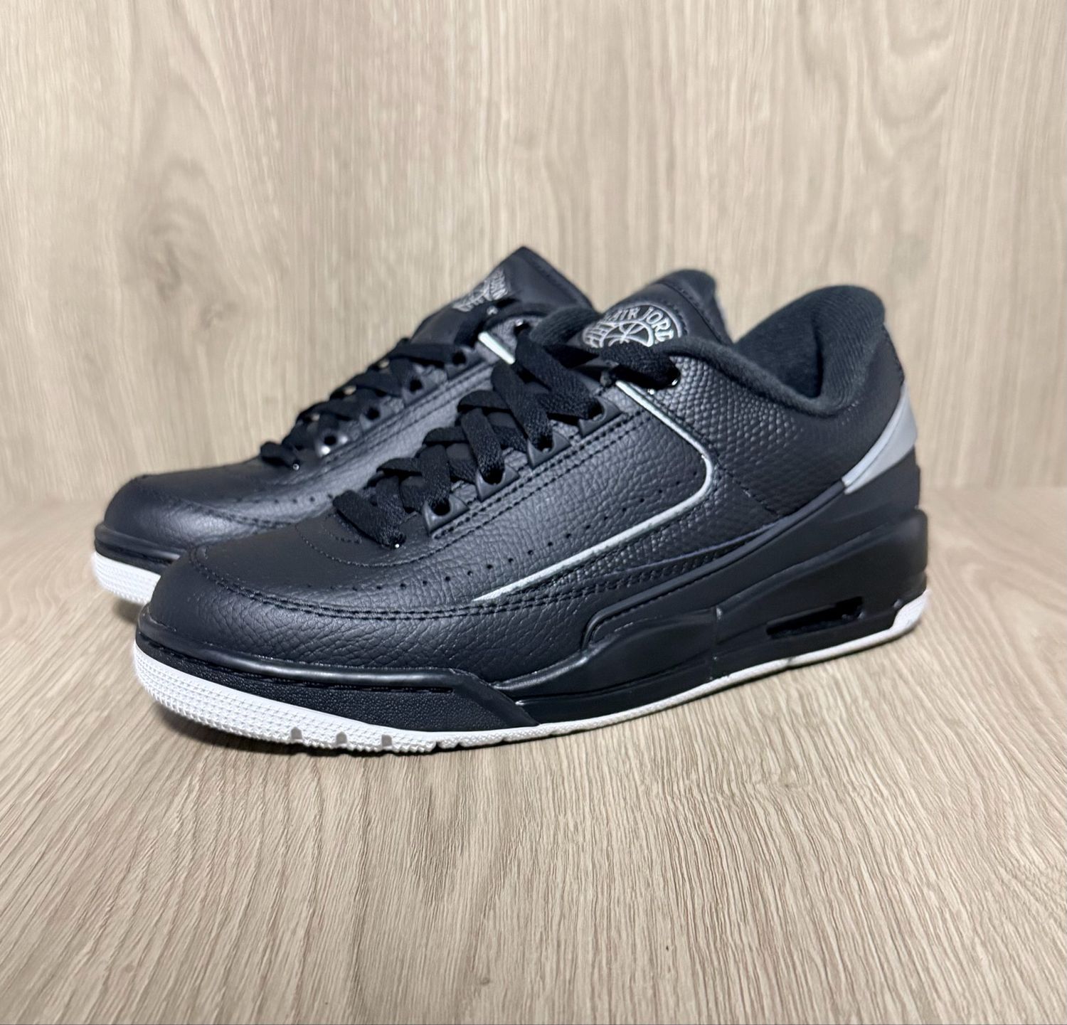 Air Jordan 2-3