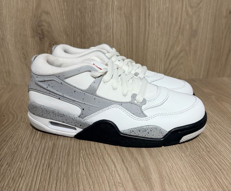 Jordan 4 RM