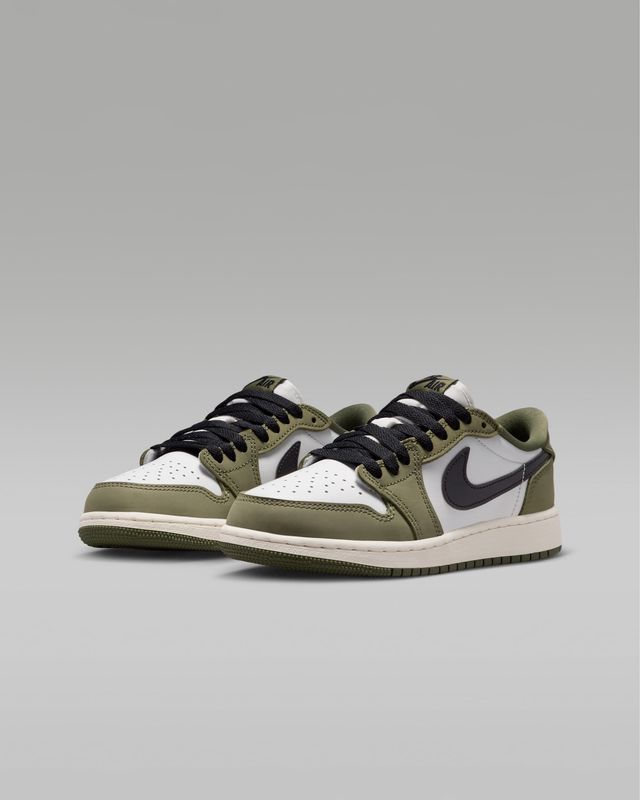Air Jordan 1 Retro Low "Medium Olive and Summit White"