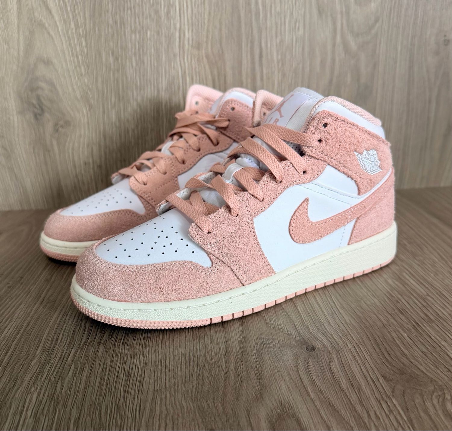 Air Jordan 1MD