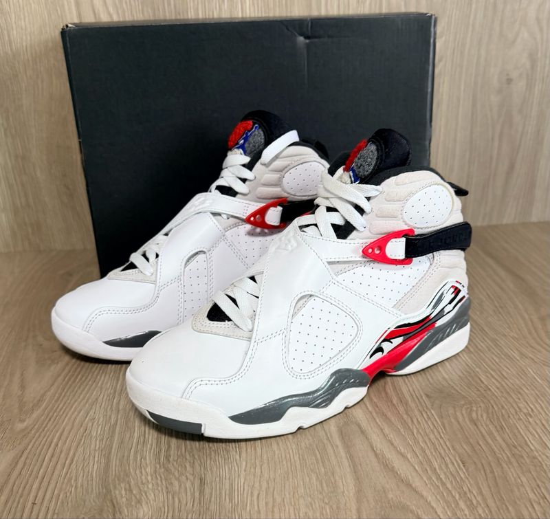 Jordan 8 Bugs Bunny