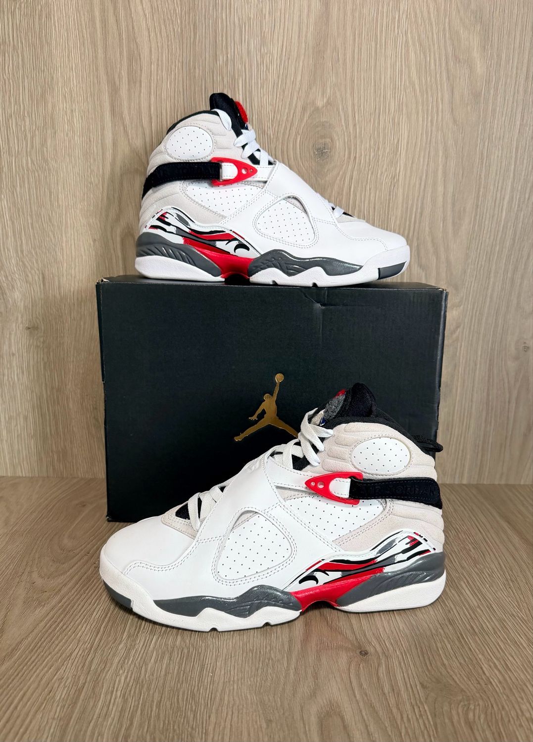 Jordan 8 Bugs Bunny